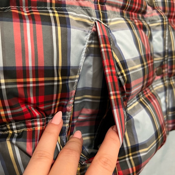 Lands End Plaid Puffer Vest 💙✨ - Picture 3 of 5